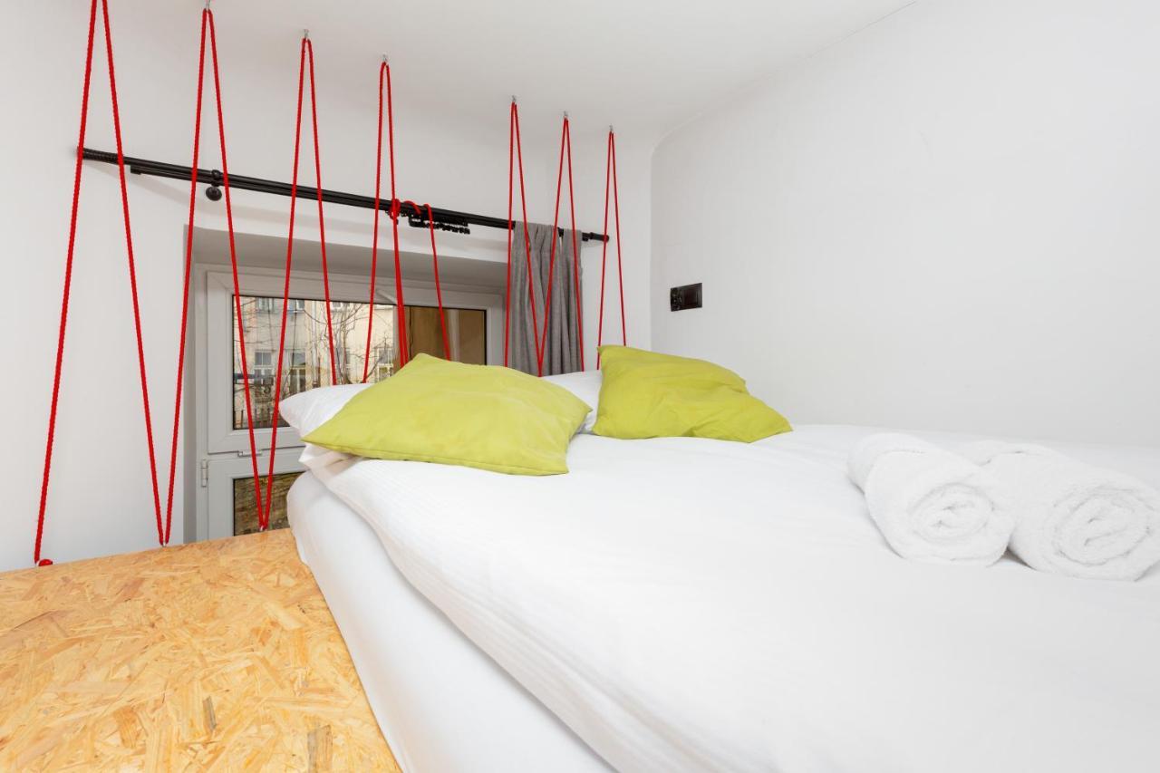 Downtown Studio Apartment Poznanska By Renters Варшава Екстер'єр фото